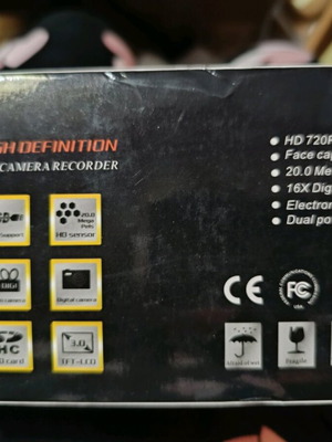 Mini camera like new with rotating screen