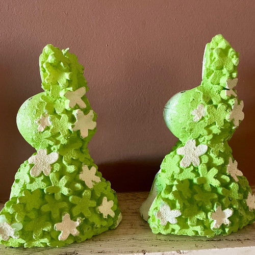 Decorative bunny candles set of two like new