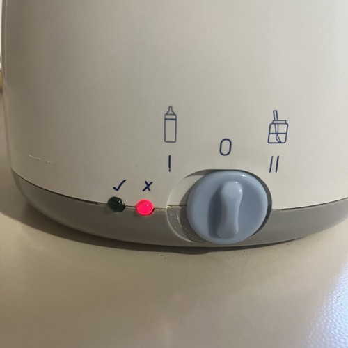 Chicco feeding bottle warmer with baby food jar support