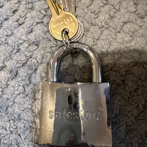 Titanium lock unused with 4 keys, thick, heavy, large