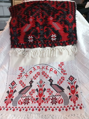 Woven table runner 'Kalimera' used 1 meter by 42 cm