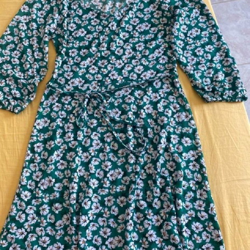 Terranova floral women's dress new, size M, multicolor
