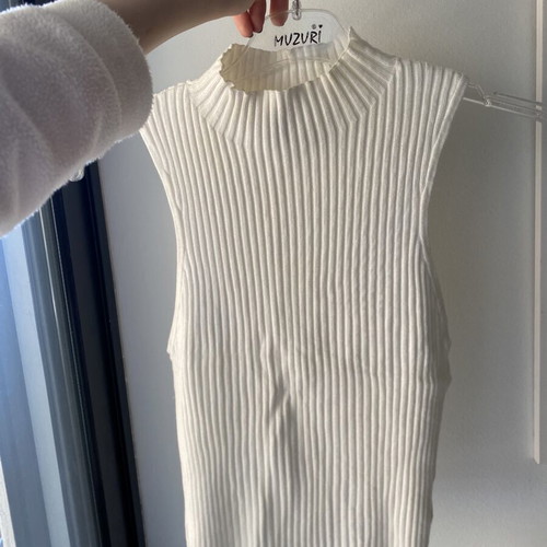 H&M Divided ribbed cream turtle neck crop top