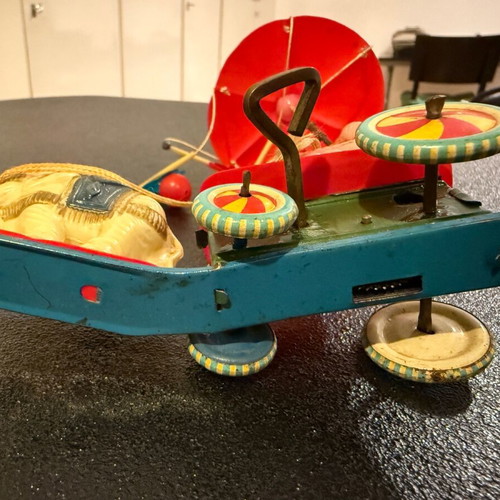 Metal Wind-Up Toy Used From the 1970s