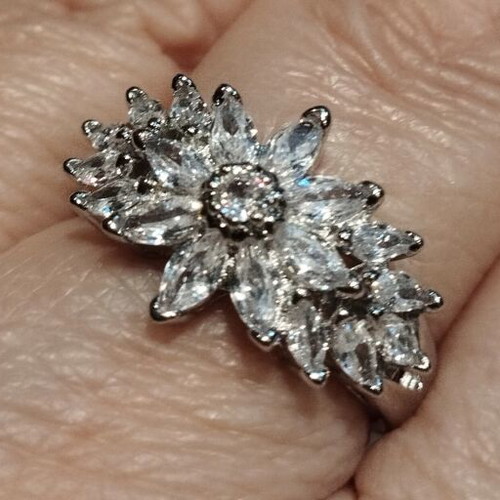 Zircon stone ring Elegance silver, like new