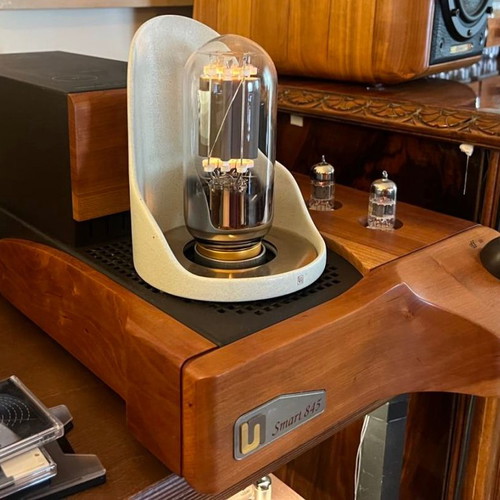 Unison Research Mystery One Pro with 2x Smart 845 Single Ended Monoblocks used
