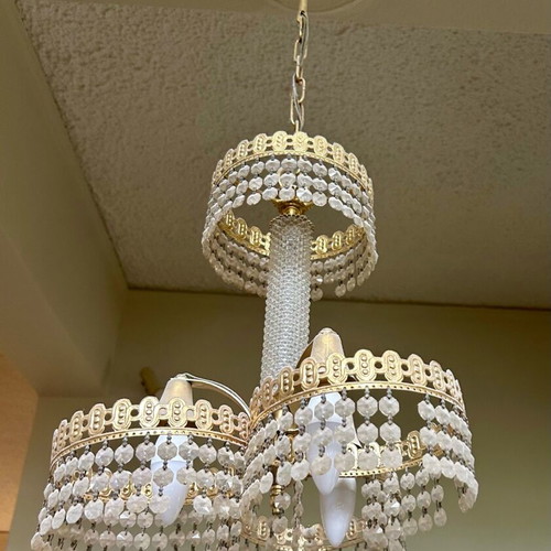 Chandelier used, height 38cm, width 35cm