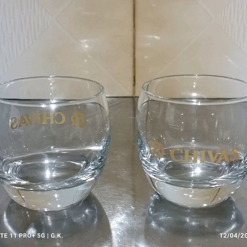 Chivas Regal set of 2 glasses like new with gold logo