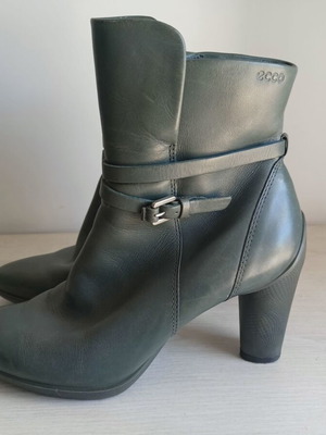 Ecco leather ankle boots size 39 new, gray, side zipper