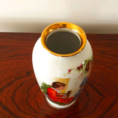 Flower vase like new with painted rococo couple scene