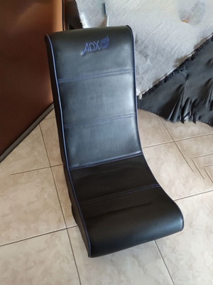 Гейминг подова стол ADX Rock Chair употребяван, черно/синьо