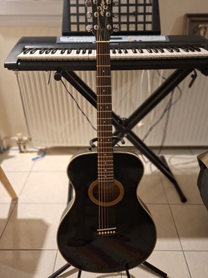 Yamaha APX 5 electroacoustic guitar used with hard case and stand