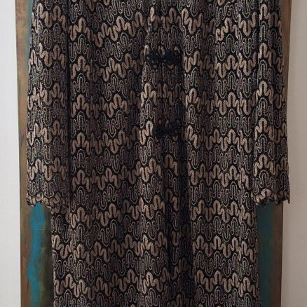 Yridizon Kimono with Gold Thread and Tassels, Like New, Free Size
