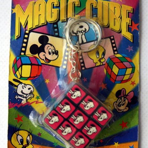 Snoopy Rubik's Cube Keychain new vintage 80's