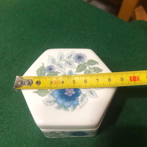 Wedgewood Clementine English Bone China Trinket Box new