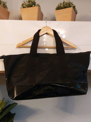 Τσάντα tote Burberry Fragrances μεταχειρισμένη, μαύρη μεγάλη