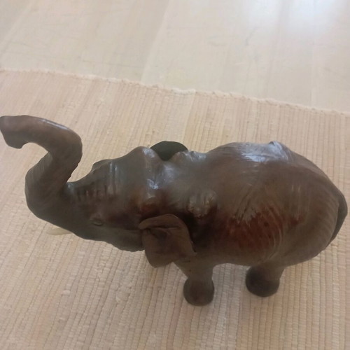 Elephant handmade leather like new