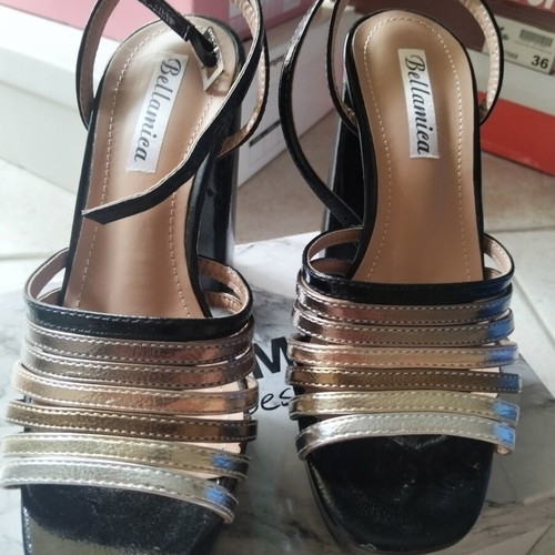 Women's sandals size 37 like new, black and gold platform