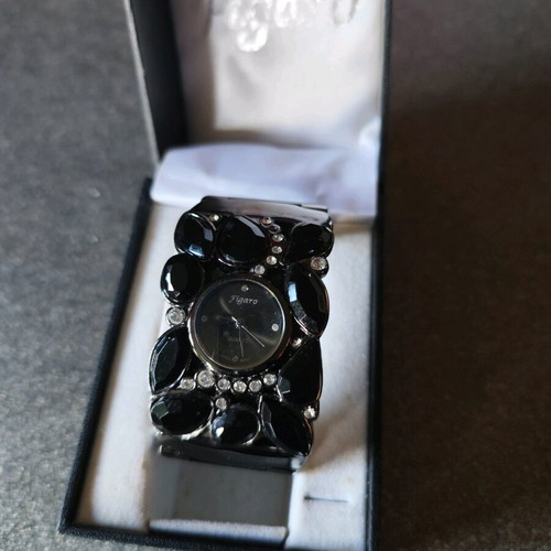 Figaro black watch like new, women's