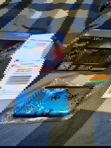 Nintendo 3ds XL Pokémon edition xerneas yveltal blue