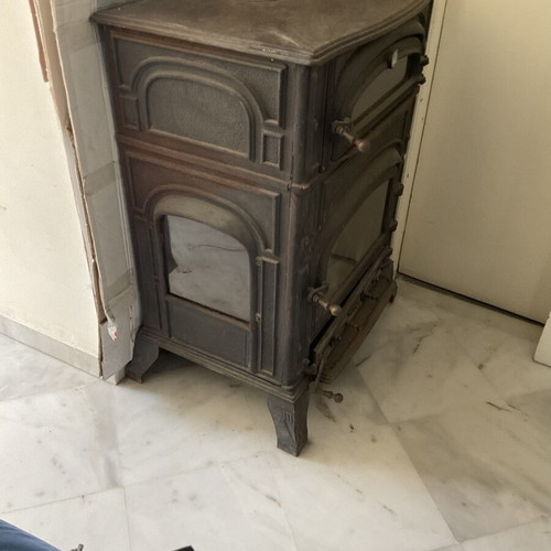 Cast iron stove with oven Karpetis used