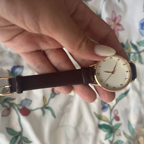 Wristwatches set of 2, like new, one without battery