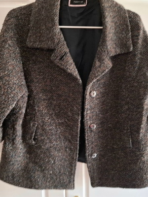 Twenty 29 jacket XL used with unique multicolor weave and metallic details