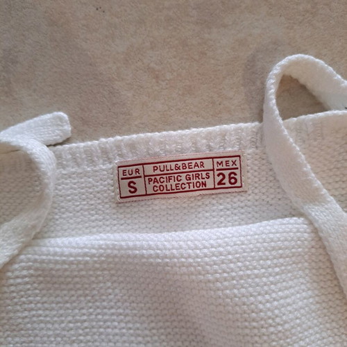 Crop top Pull & Bear like new, white with adjustable straps