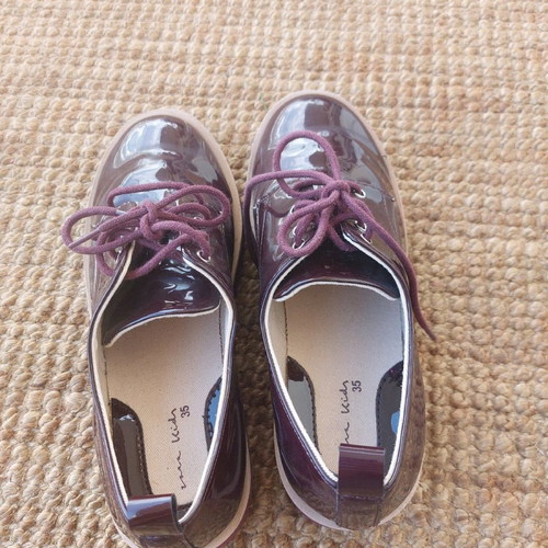 Mia kids patent moccasins used, size 35, purple