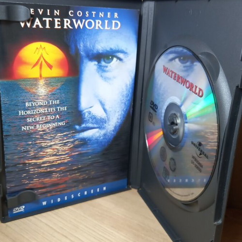 Waterworld DVD like new with English subtitles
