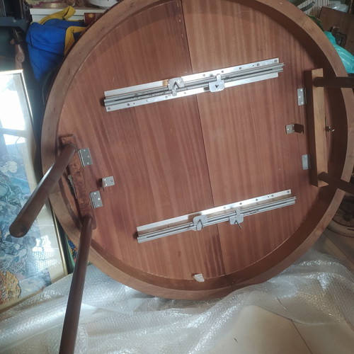 Wooden extendable round dining table like new, 1.20x2.50m