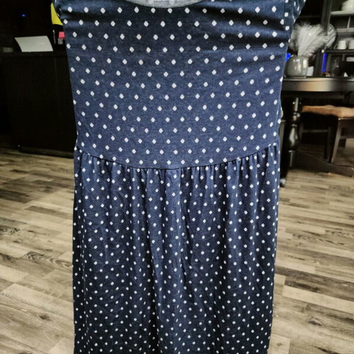 Maternity dress like new, size L, white and blue