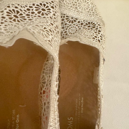 Дамски обувки Toms номер 41 употребявани, бели балерини