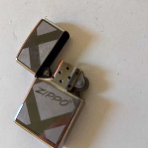 Zippo lighter like new