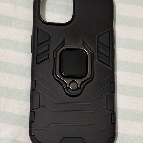 Iphone 15 case black, slightly used, reinforced with pop socket ring