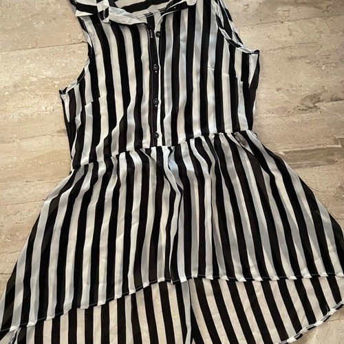 Bsb sleeveless chiffon shirt like new, asymmetric