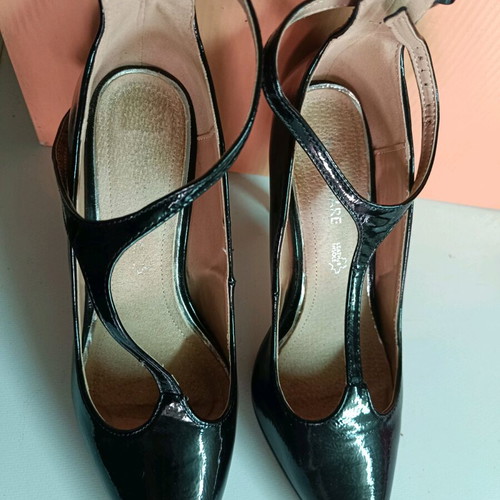 Maria Mare black heels size 37 with ankle strap like new