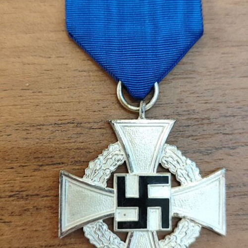 German World War II medal used, 25 years of service