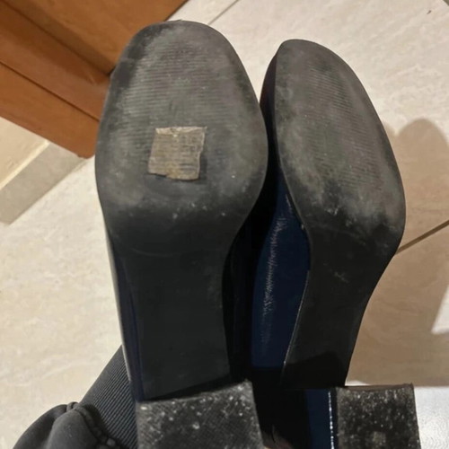Patent leather shoes dark blue with thick heel 7-8cm almost new