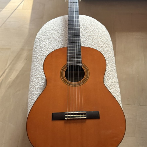 Yamaha classical guitar CG-110, 4/4 size, wooden finish