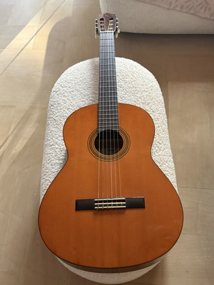 Yamaha classical guitar CG-110, 4/4 size, wooden finish
