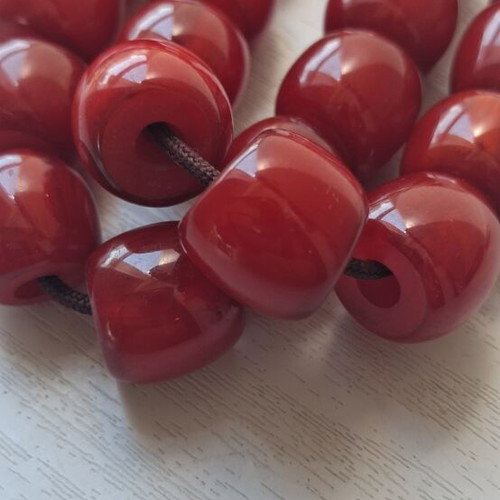 Bakelite masticha worry beads with grain pattern