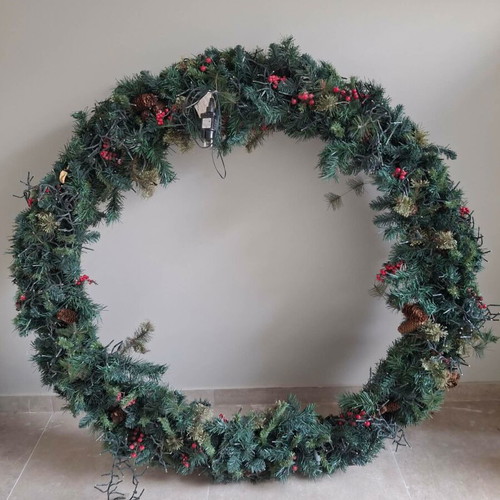 Decorative wreath used, large 1.3m diameter
