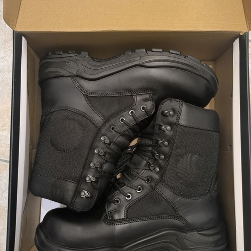 Boots size 44, black, new