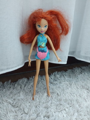 Winx Club Bloom Charmix doll used, collectible from 2005