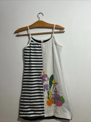 Joyce dress like new, black and white, size 164 cm