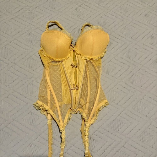 Venus Victoria Bustier Corset pastel yellow used with garters