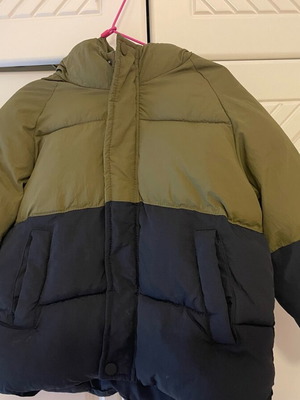 Zara jacket size 92 with hood like new, blue and green