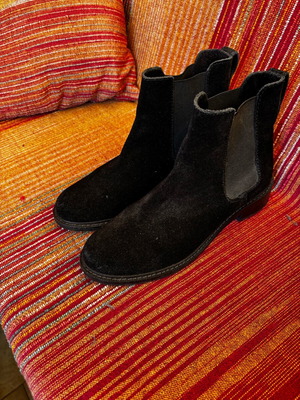 Chelsea boots black H&M used, size 38