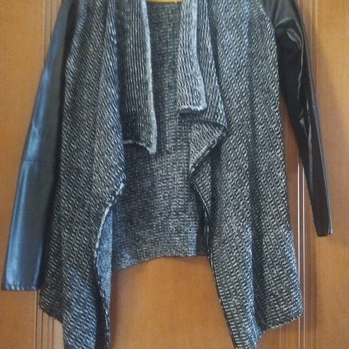 Knitted cardigan used with leather sleeves black